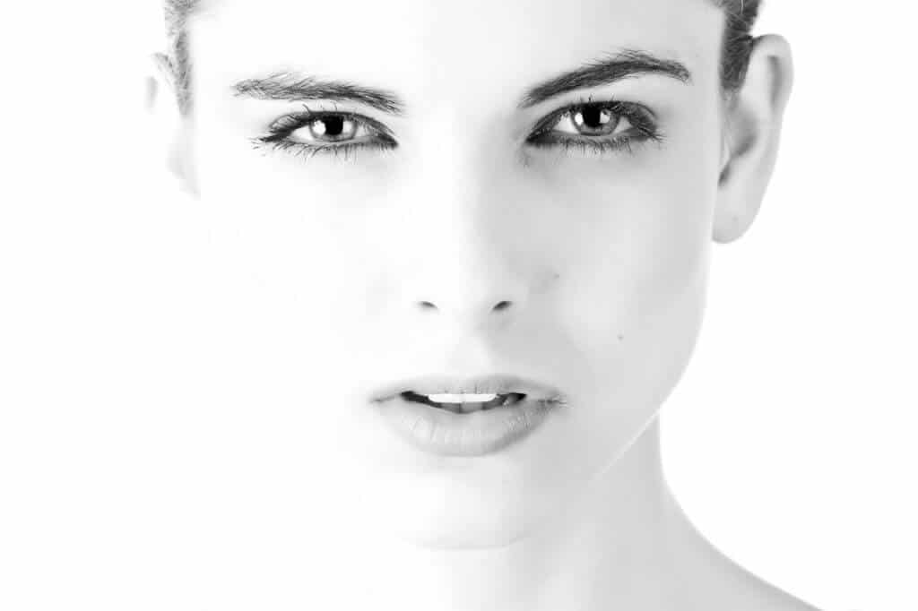 female model face in black and white