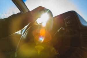 picture of a halos and glare an example of how they see with cataracts